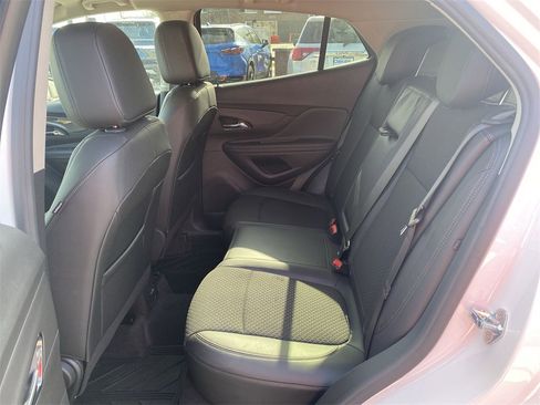 Used 2022 Buick Encore Preferred w/ Safety Package image 28