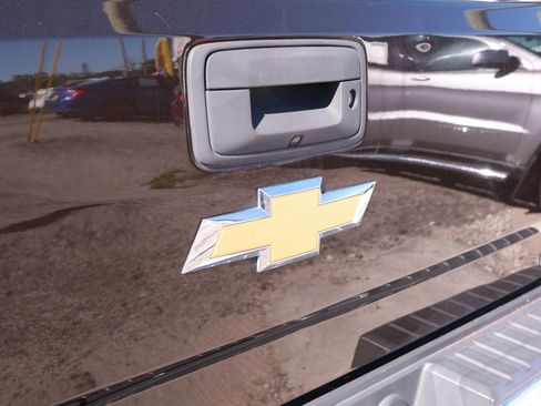 Used 2018 Chevrolet Silverado 1500 LT w/ All Star Edition image 17