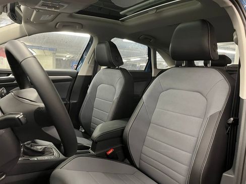 New 2025 Volkswagen Jetta SE image 19