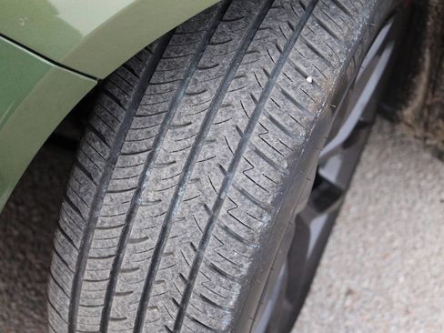 Used 2022 Dodge Charger R/T w/ Blacktop Package image 25