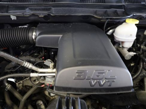 Used 2023 RAM 1500 Classic SLT w/ Trailer & Traction Group image 32