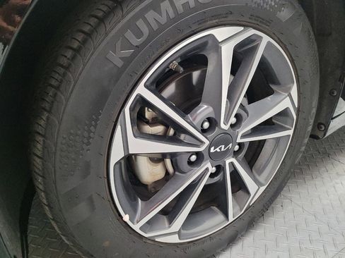 Used 2024 Kia Forte LXS image 31