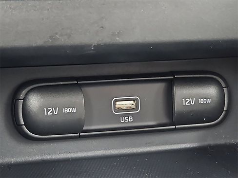 Certified 2022 Kia Seltos LX image 21