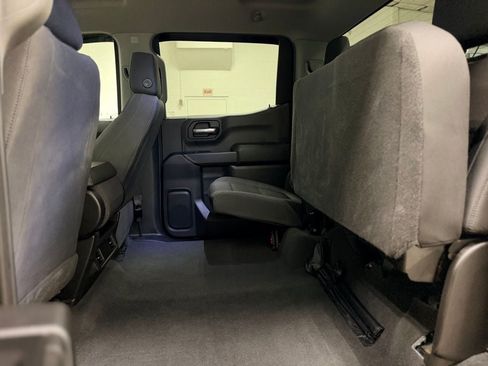 Used 2019 Chevrolet Silverado 1500 Custom w/ Custom Value Package AWD/4WD image 24