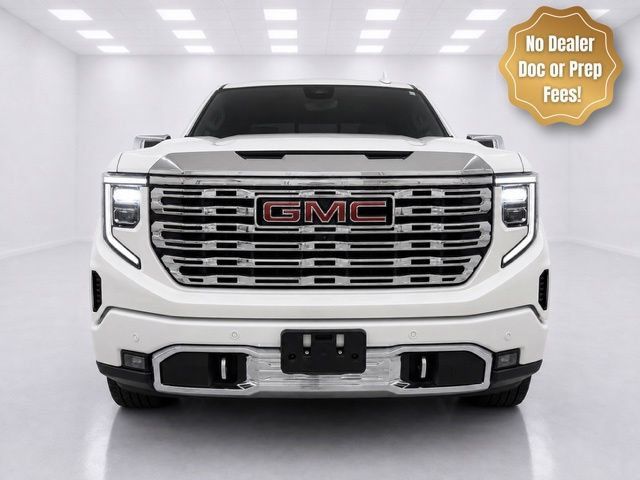 Used 2023 GMC Sierra 1500 Denali AWD/4WD image 2