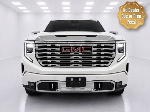 Used 2023 GMC Sierra 1500 Denali AWD/4WD image 2