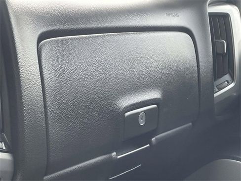 Used 2018 Chevrolet Silverado 1500 LT w/ All Star Edition image 27