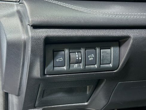 Used 2020 Subaru Outback Limited AWD/4WD image 10