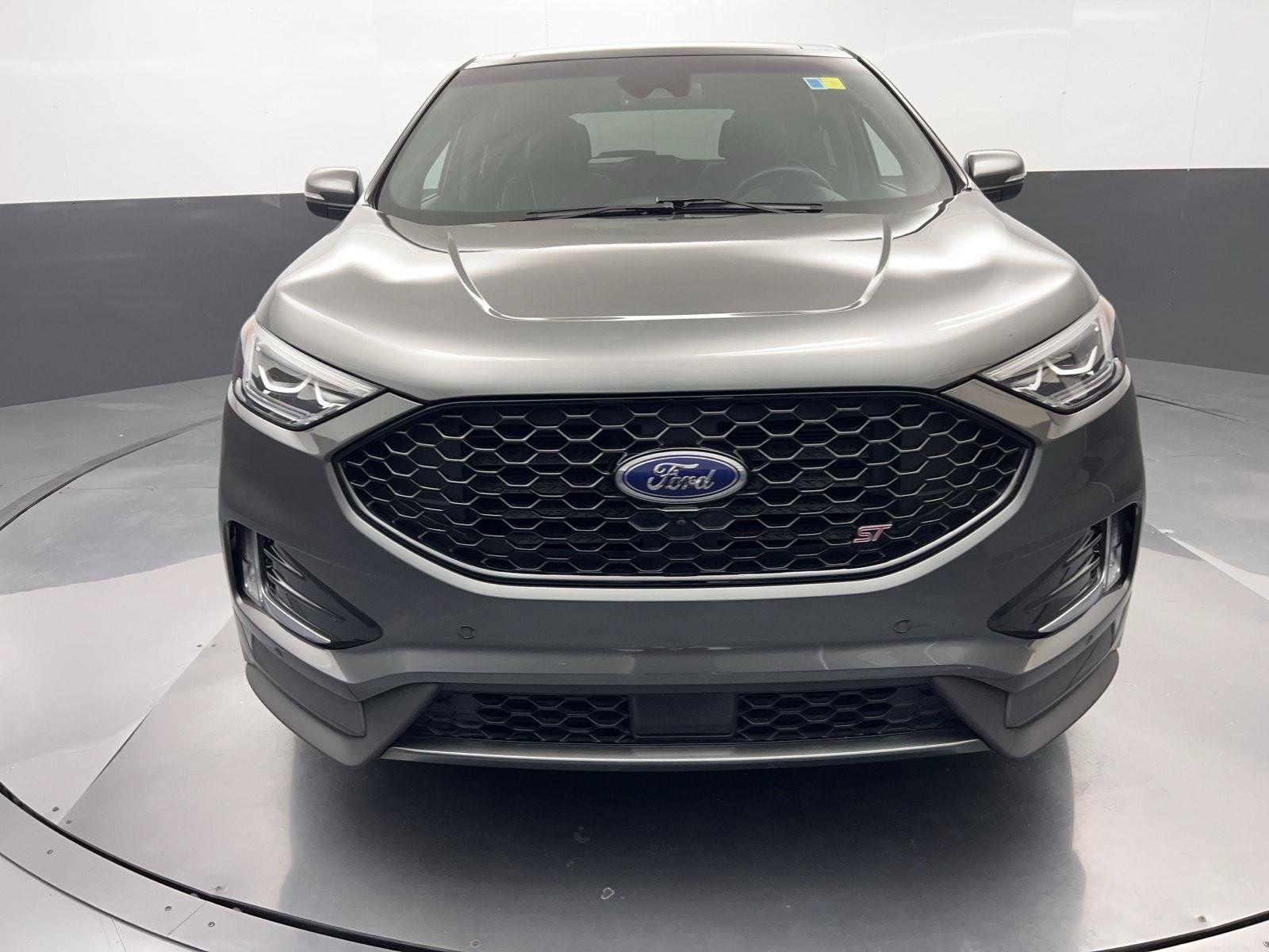 Used 2019 Ford Edge ST w/ Equipment Group 401A AWD/4WD image 32