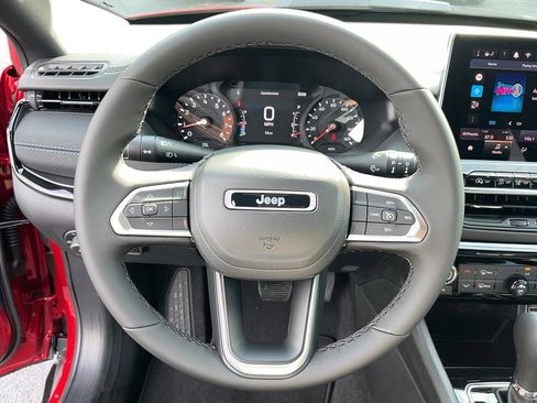 New 2026 Jeep Compass Latitude image 16