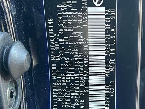 Used 2022 Toyota Corolla LE image 20