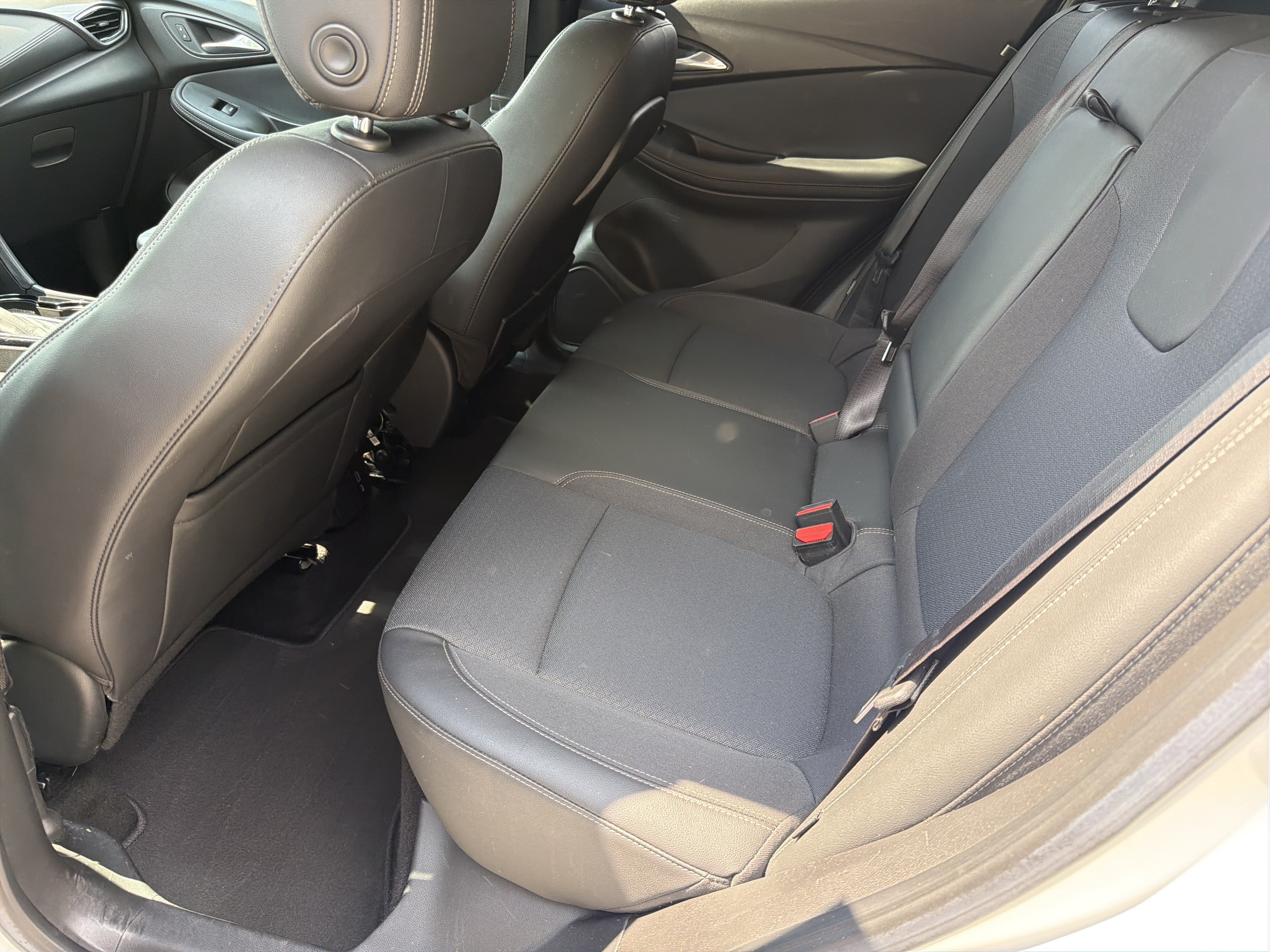 Used 2021 Buick Encore GX Select FWD image 21