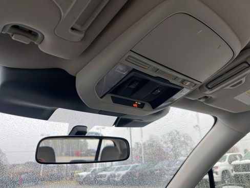 Used 2023 Subaru Forester image 18