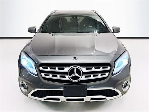 Used 2019 Mercedes-Benz GLA 250 4MATIC image 2