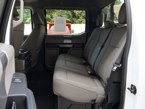 Used 2022 Ford F250 XLT w/ Black Appearance Package AWD/4WD image 9