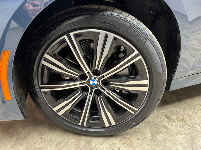 Used 2026 BMW 330i xDrive Sedan AWD/4WD image 28