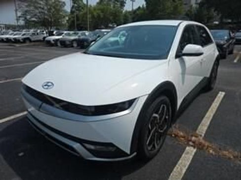 Used 2024 Hyundai Ioniq 5 SEL RWD image 5