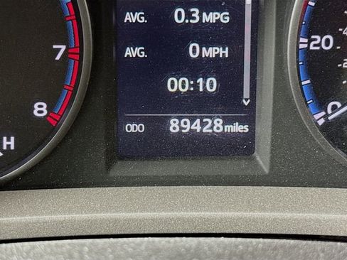 Used 2018 Toyota RAV4 XLE image 32