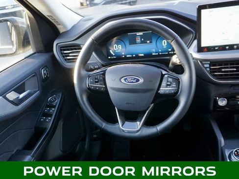 Used 2025 Ford Escape Platinum image 11