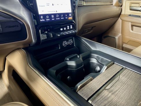 Used 2024 RAM 3500 Limited w/ Towing Technology Group image 24