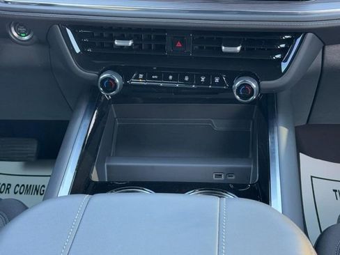 Used 2025 Chevrolet Suburban LS w/ Max Trailering Package image 15