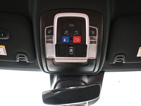 Used 2023 RAM 3500 Limited AWD/4WD image 44