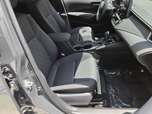 Used 2024 Toyota Corolla LE w/ LE Convenience Package FWD image 17