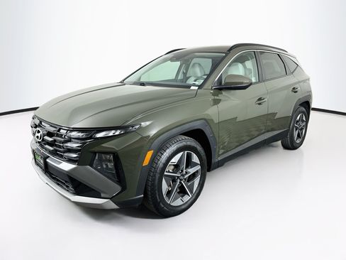 Used 2025 Hyundai Tucson SEL FWD image 3