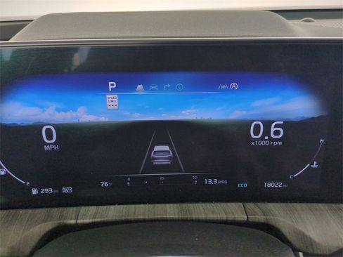 Used 2024 Kia Telluride SX w/ Towing Package image 37