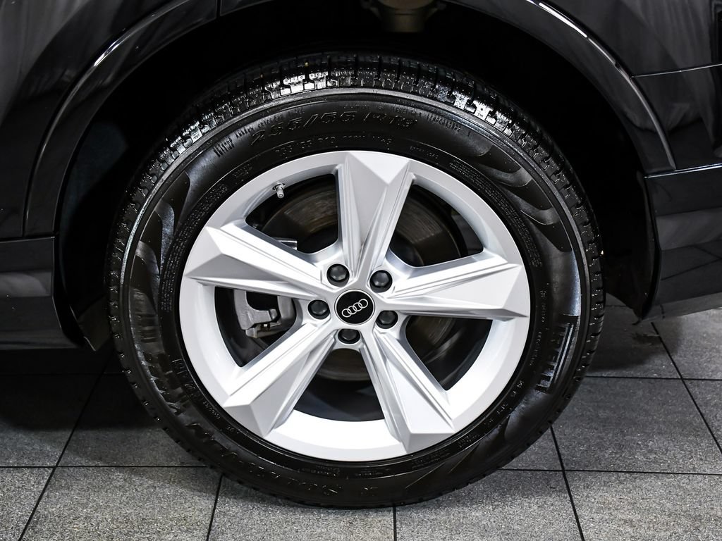 Used 2025 Audi Q7 3.0T Premium w/ Convenience Package AWD/4WD image 8