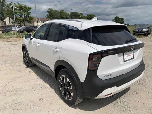 New 2025 Nissan Kicks SV w/ SV Premium Package image 7