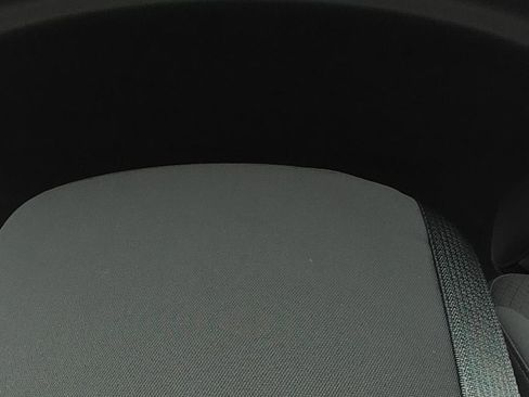 Used 2025 Chevrolet Silverado 1500 Custom RWD image 17