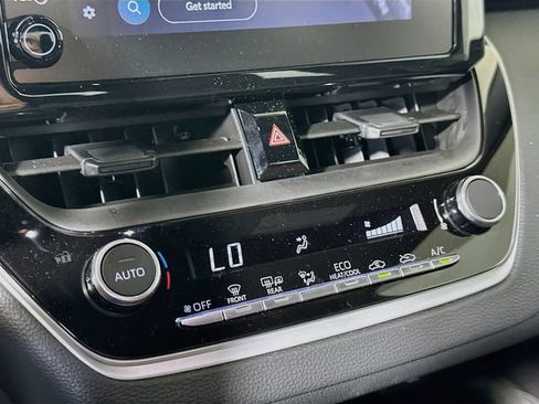 Certified 2026 Toyota Corolla SE FWD image 18