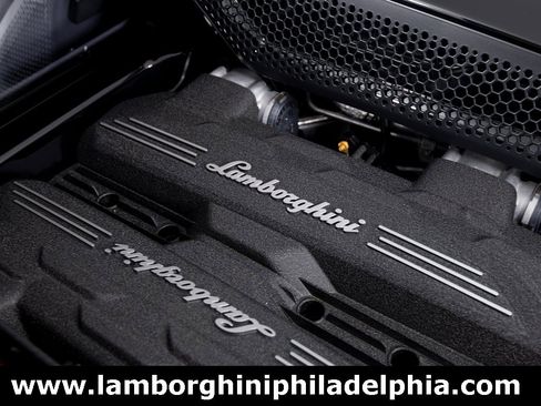 Used 2025 Lamborghini Revuelto image 64