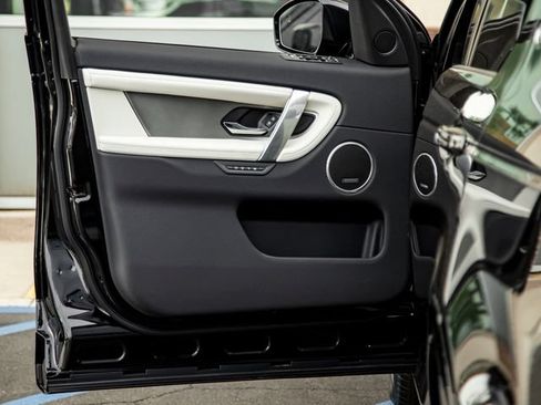 New 2026 Land Rover Discovery Sport Landmark AWD/4WD image 12