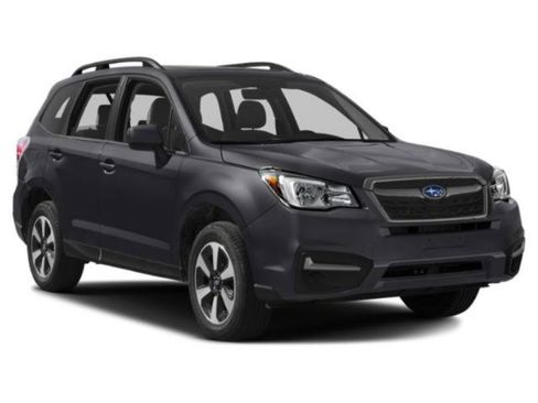 Used 2018 Subaru Forester 2.5i Premium w/ Popular Package #3B image 10