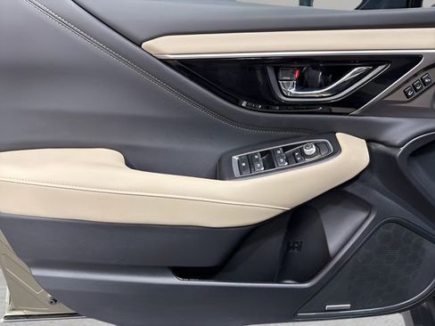 Used 2025 Subaru Outback Limited XT image 9