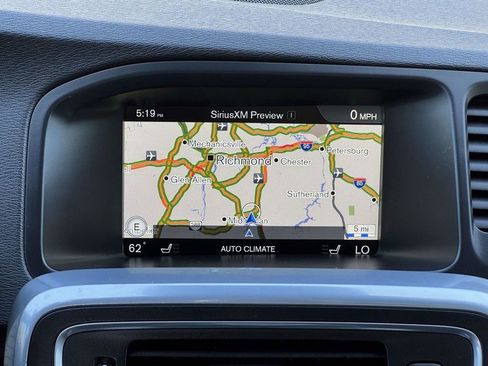 Used 2016 Volvo S60 T6 Platinum image 4