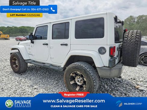 Used 2012 Jeep Wrangler Unlimited Sahara w/ Dual Top Group AWD/4WD image 3