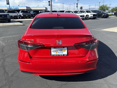 Used 2024 Honda Civic EX image 7