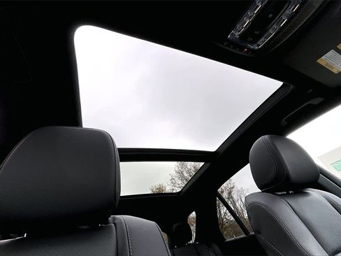 Certified 2025 Mercedes-Benz GLE 350 4MATIC image 17