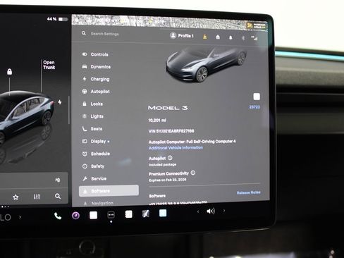 Used 2024 Tesla Model 3 Standard Range image 15