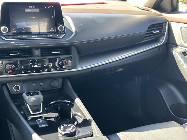 Used 2023 Nissan Rogue SV w/ SV Premium B Package AWD/4WD image 23