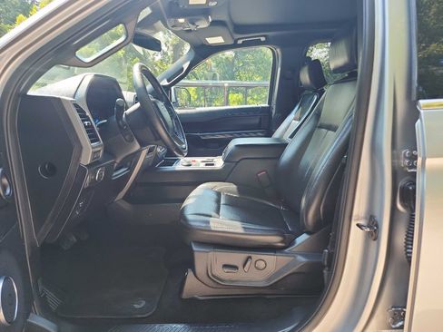 Used 2020 Ford Expedition XLT w/ Equipment Group 202A image 15