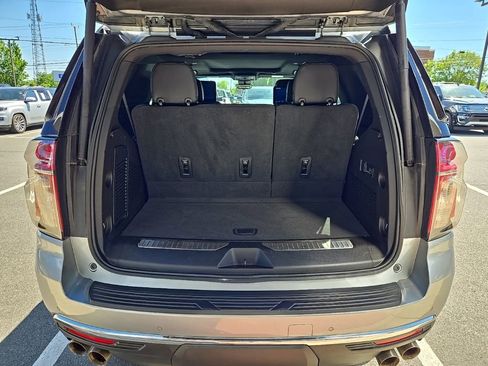 Used 2023 Chevrolet Tahoe Premier AWD/4WD image 60