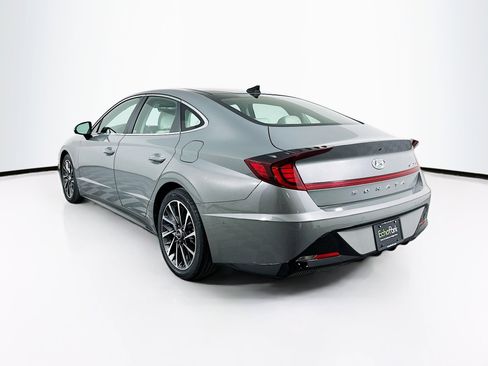 Used 2022 Hyundai Sonata Limited w/ Preferred Accessory Package image 5