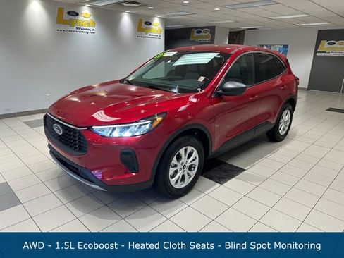 Used 2023 Ford Escape Active AWD/4WD image 2