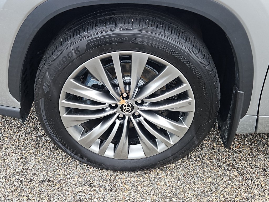 Used 2021 Toyota Highlander Platinum AWD/4WD image 7