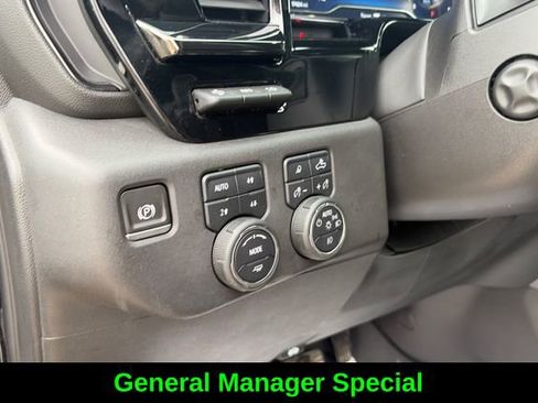Used 2024 Chevrolet Silverado 1500 ZR2 w/ Technology Package AWD/4WD image 17
