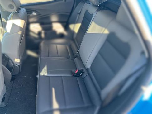 Used 2025 Chevrolet Trax ACTIV w/ Sunroof Package image 26